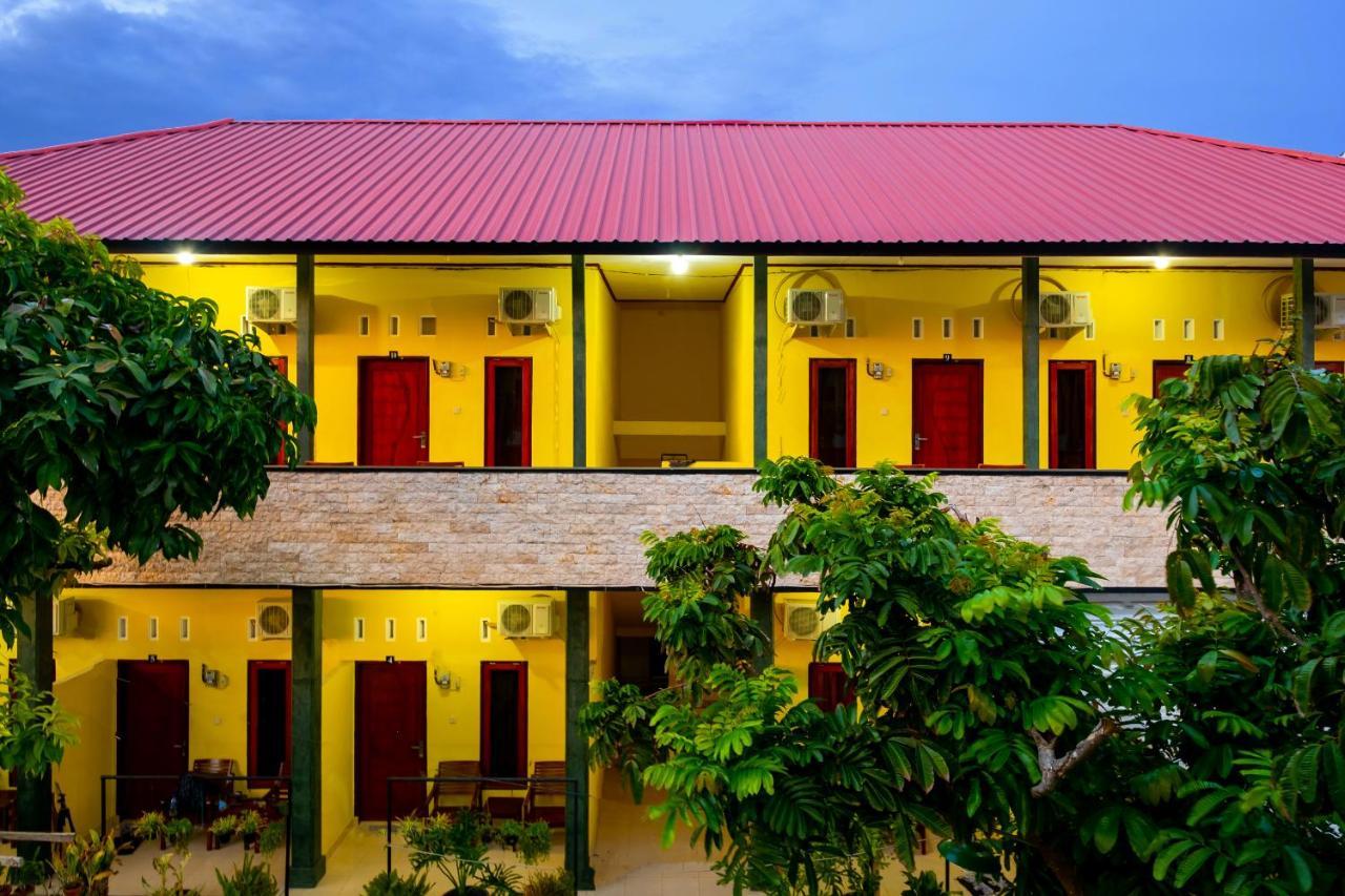 Spot On 2732 Sandy Guesthouse Mataram Exterior photo