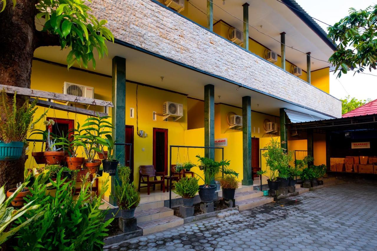 Spot On 2732 Sandy Guesthouse Mataram Exterior photo